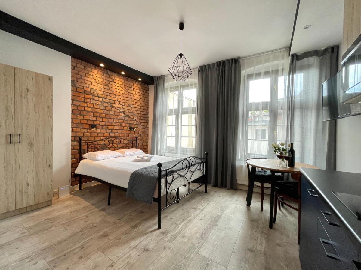 Copernicus Street Apartment - Broken Flowers And Twin Peaks Stary Toruń Екстериор снимка