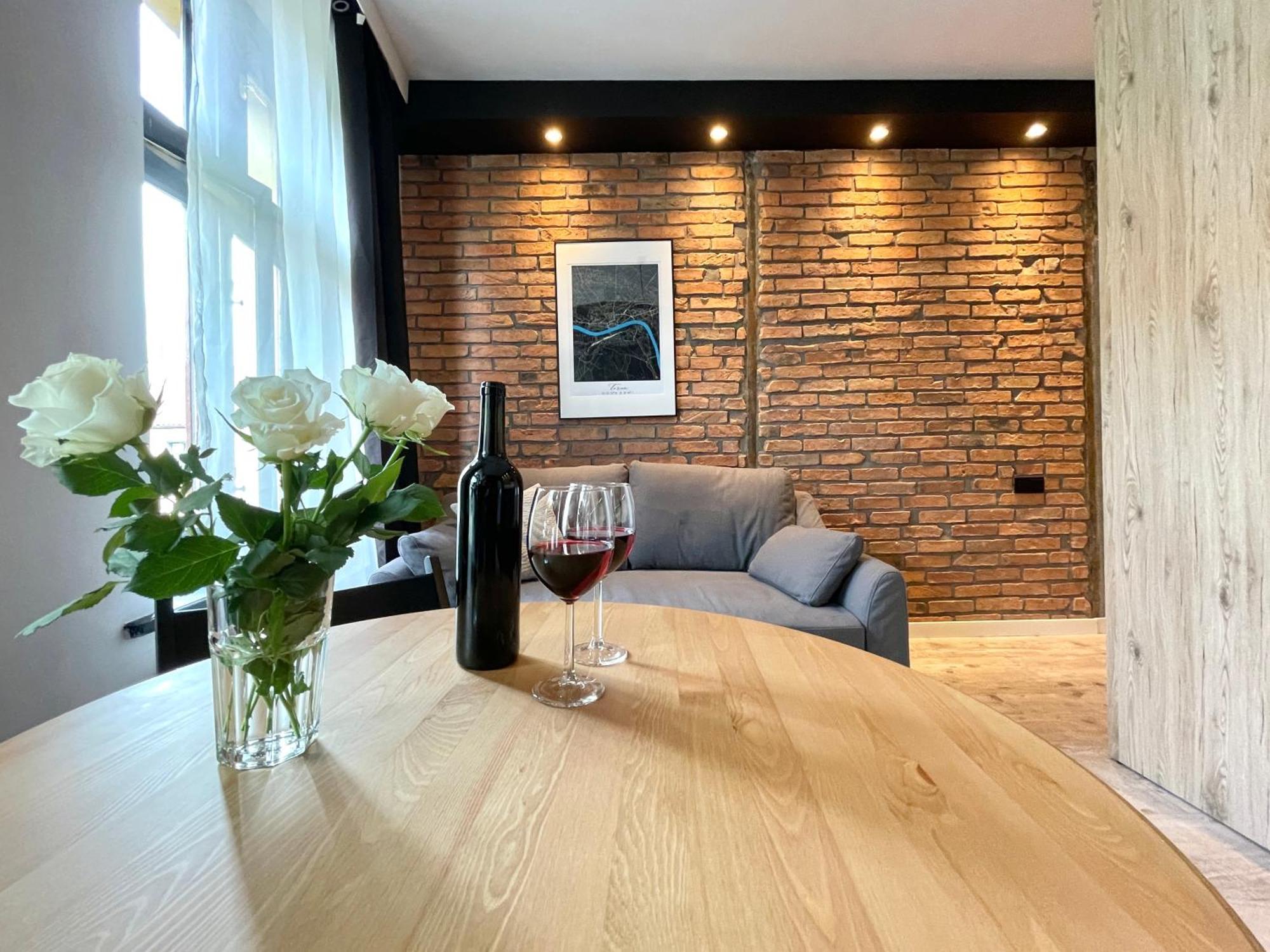 Copernicus Street Apartment - Broken Flowers And Twin Peaks Stary Toruń Екстериор снимка