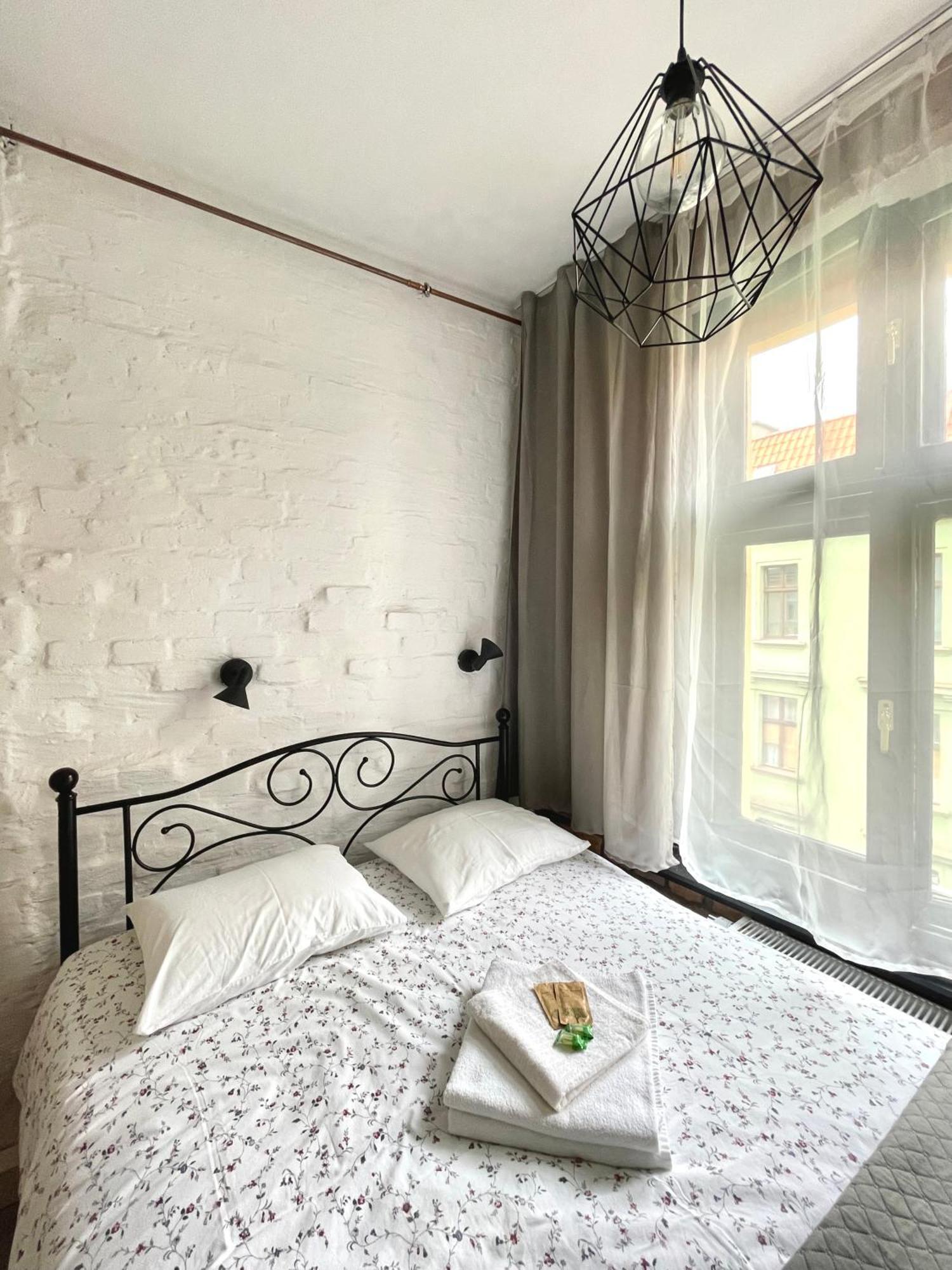 Copernicus Street Apartment - Broken Flowers And Twin Peaks Stary Toruń Екстериор снимка